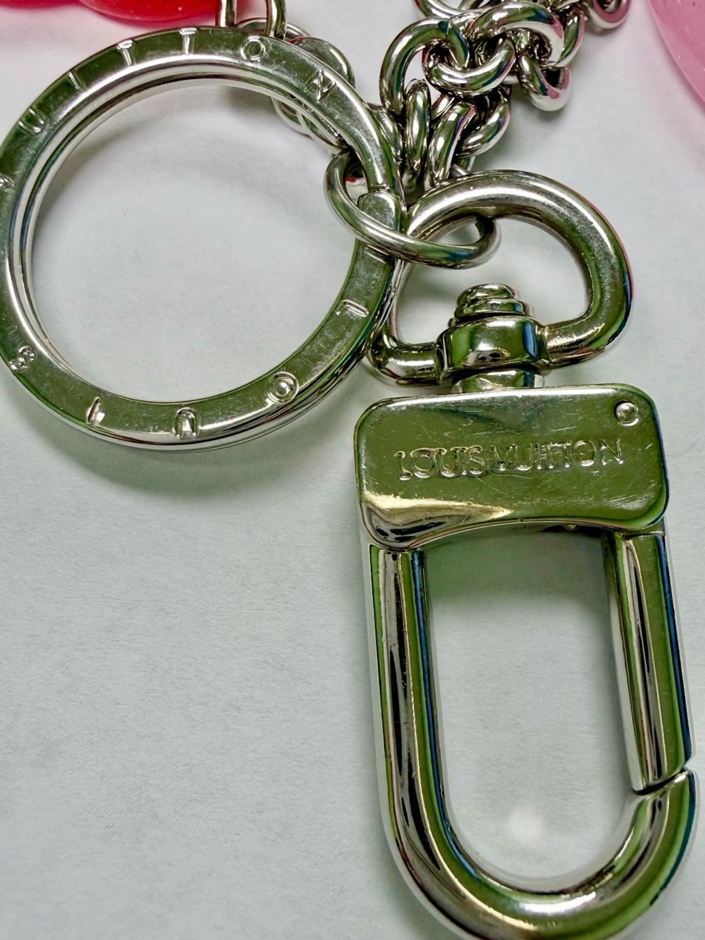 Louis Vuitton Fleur de Monogram Key Holder & Bag Charm - Silver/Pink/Red - Picture 7 of 7